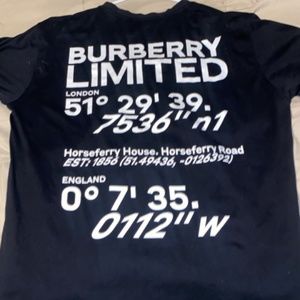 Burberry t shirt